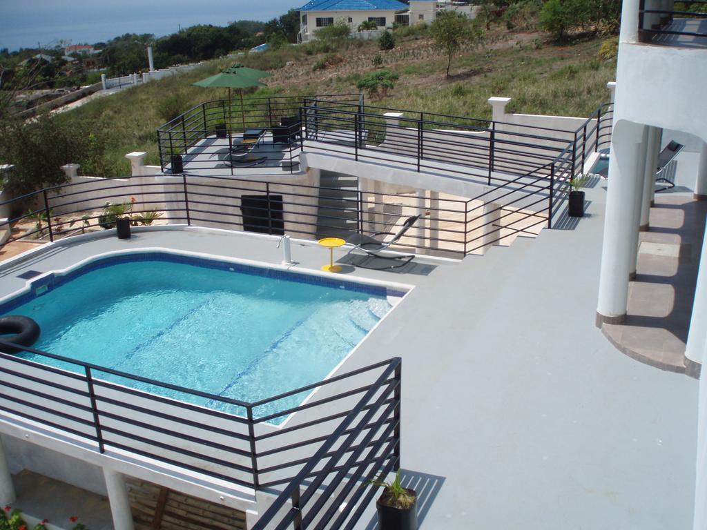 Hotel Big Red's Bull Savanna Exterior foto